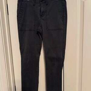 Chic Grey Trousers with Pockets